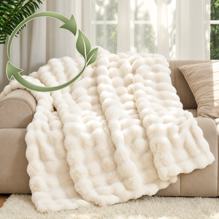 The Malibu Blanket - Lighthouse Cream (ReFluffed. ReLoved.)